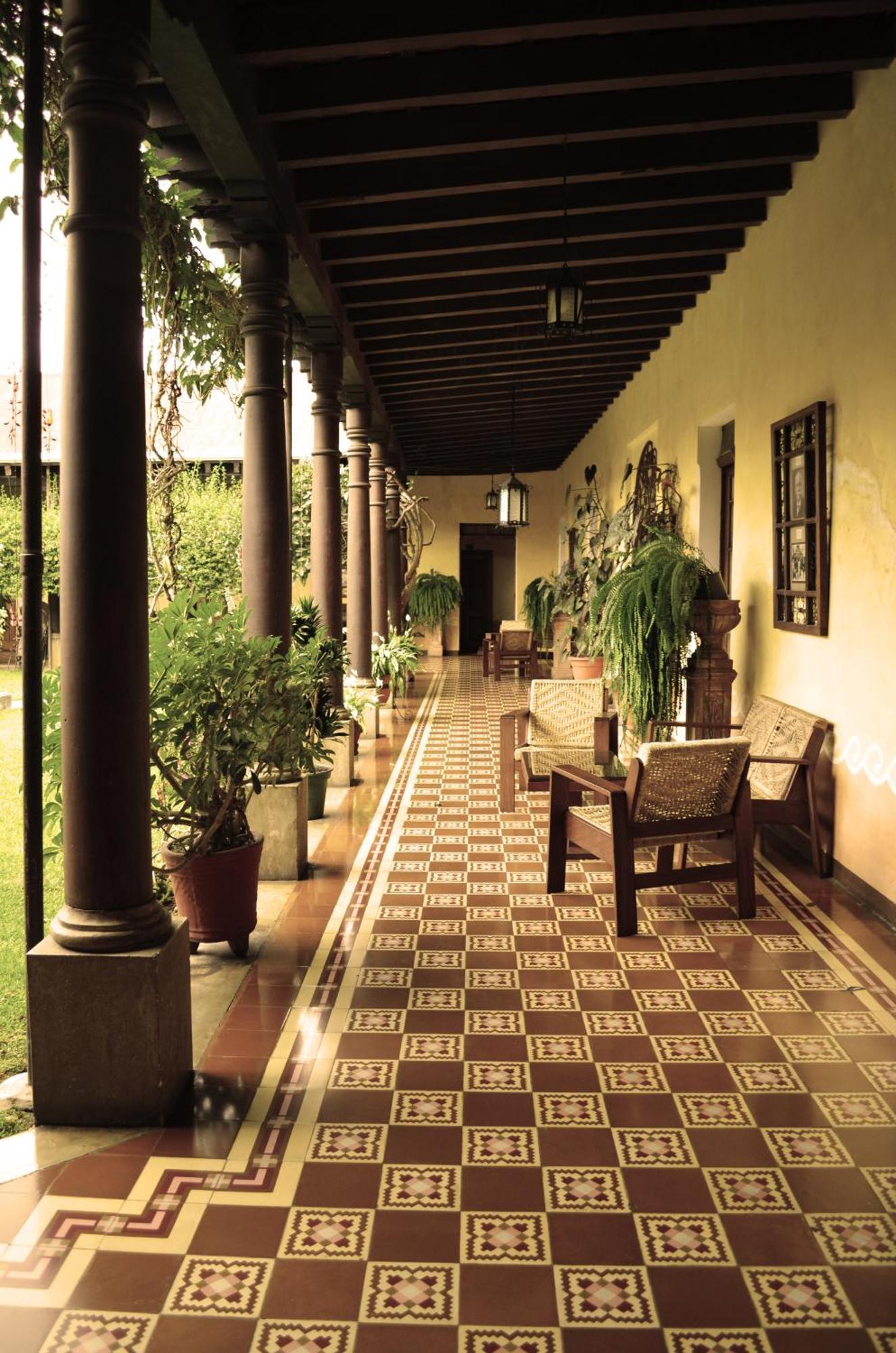 Hotel Aurora Antigua Exteriör bild